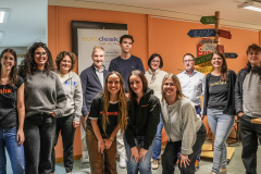 Gruppenfoto mit allen Ausstellenden.